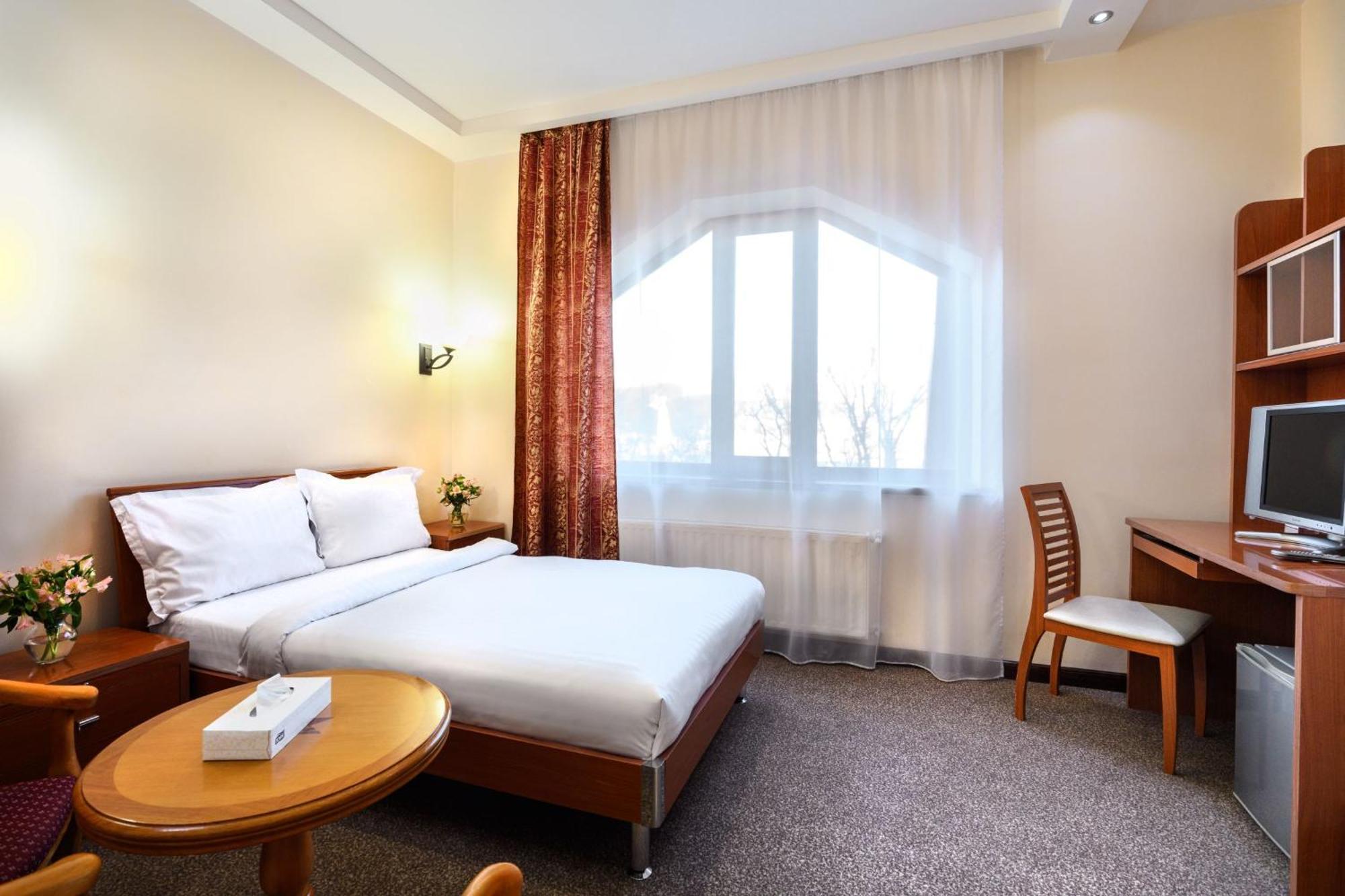 Alpina Resort By Stellar Hotels, Zaghkadsor Exterior foto