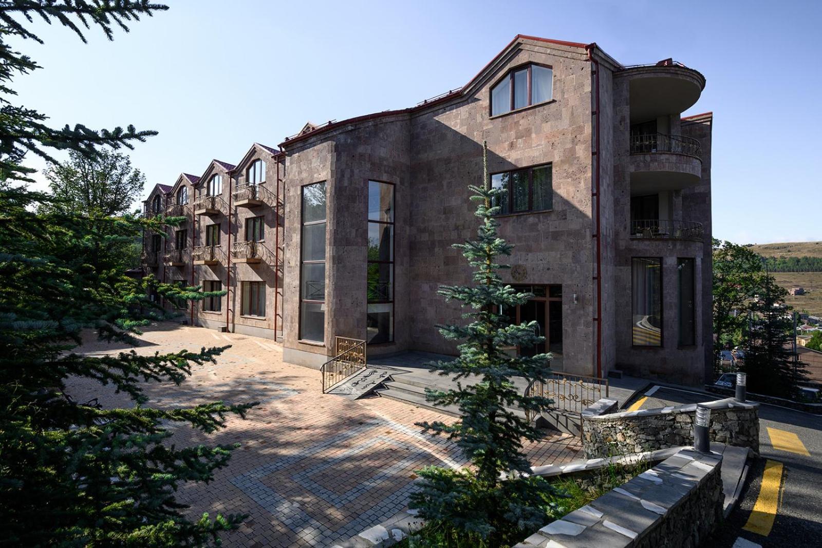 Alpina Resort By Stellar Hotels, Zaghkadsor Exterior foto
